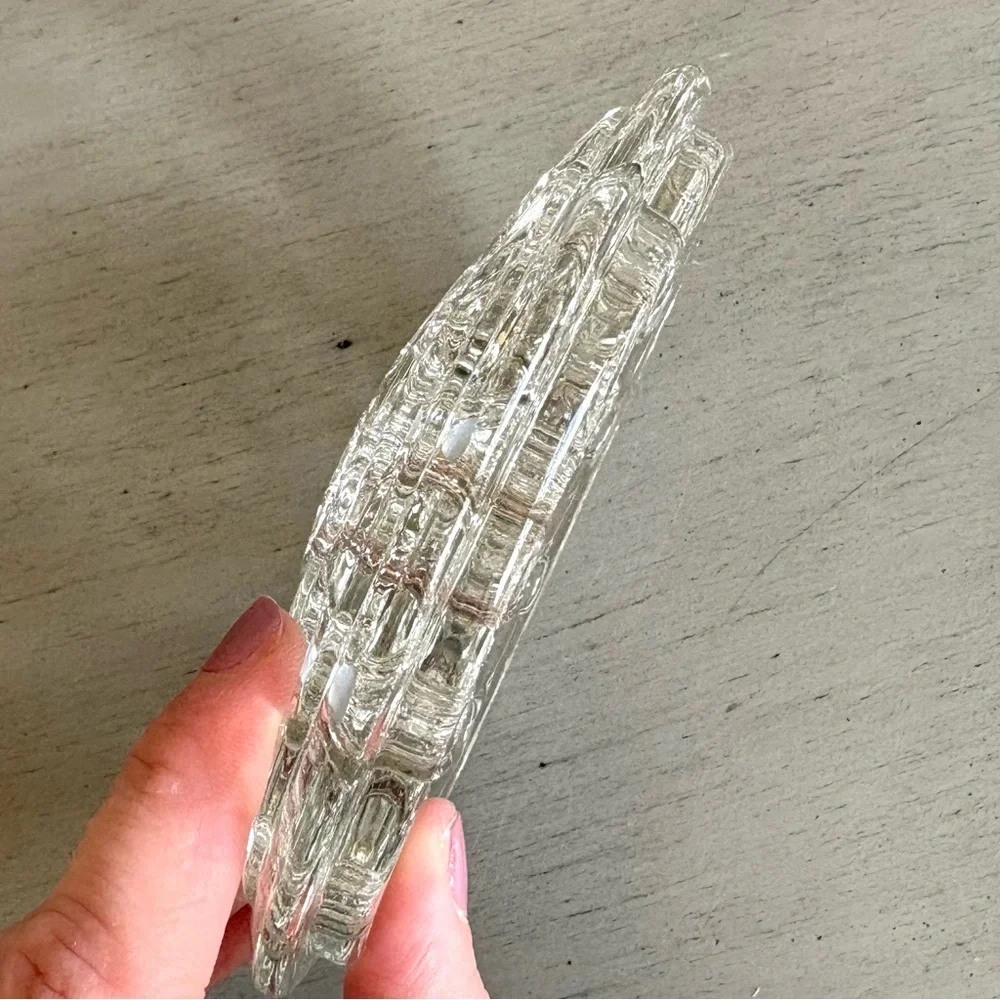 VTG Flower Frog Clear Glass Plant Holder 16 Holes 4.5